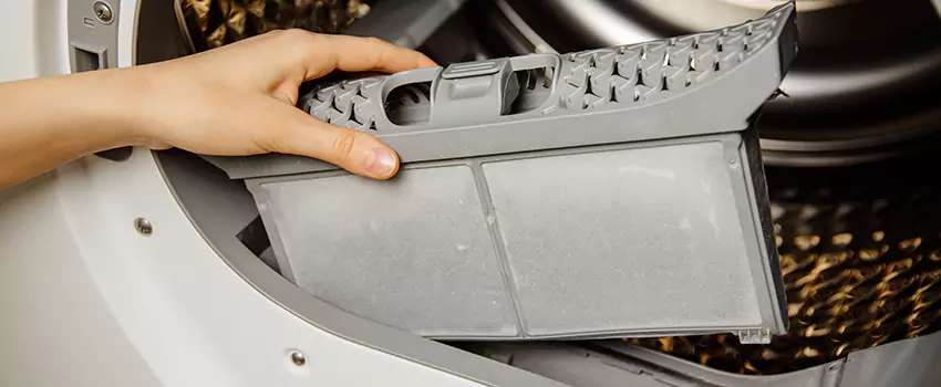 Signs Of A Clogged Dryer Lint Trap in Brookside, Delaware